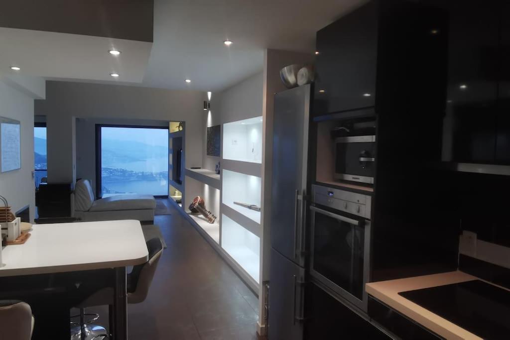 Villa With Unique & Breathtaking View Over Sea, Monte-Carlo, Italy & Alps Ла-Тюрби Экстерьер фото